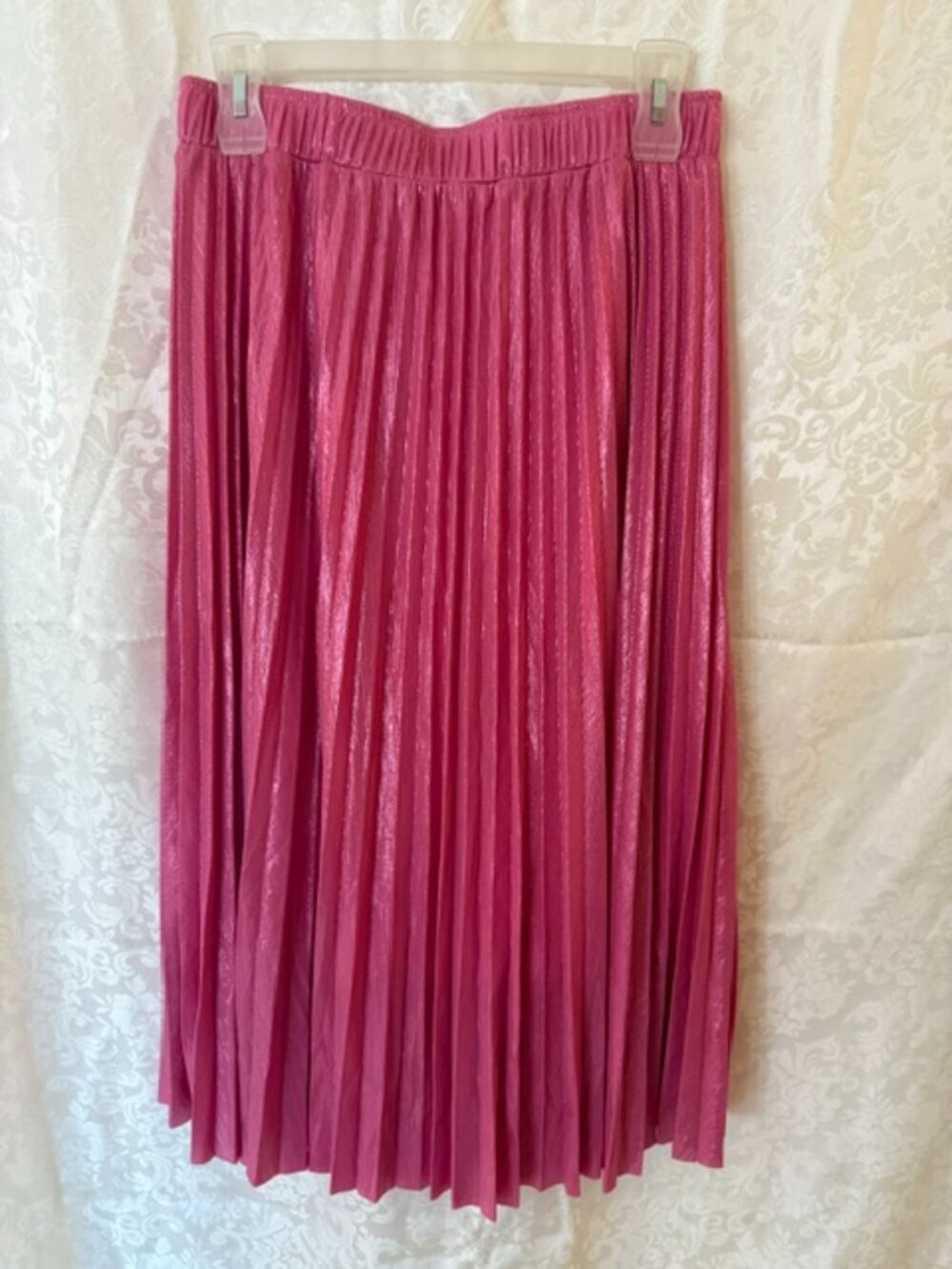 Ladies below the knee skirt